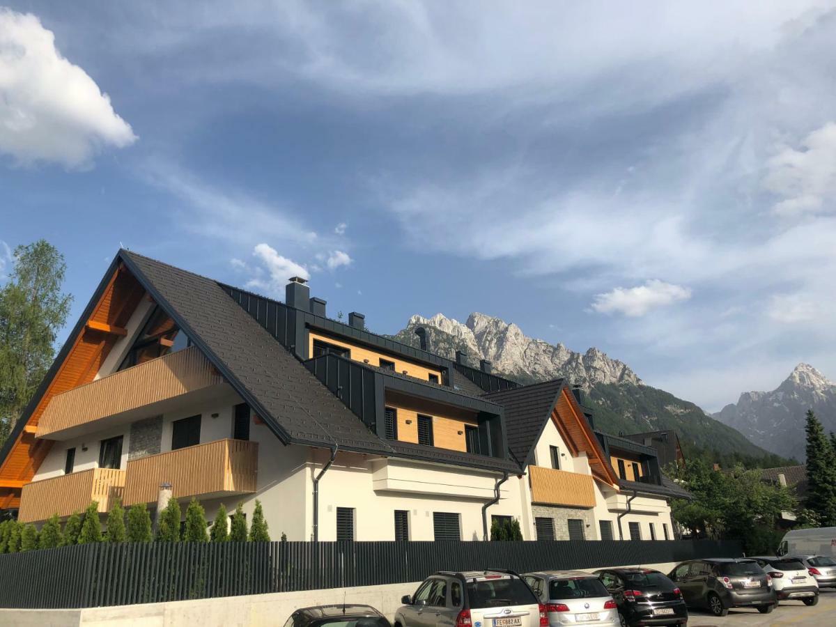 Vila Mojca Apartma Peridot - Center Краньска Гора Экстерьер фото